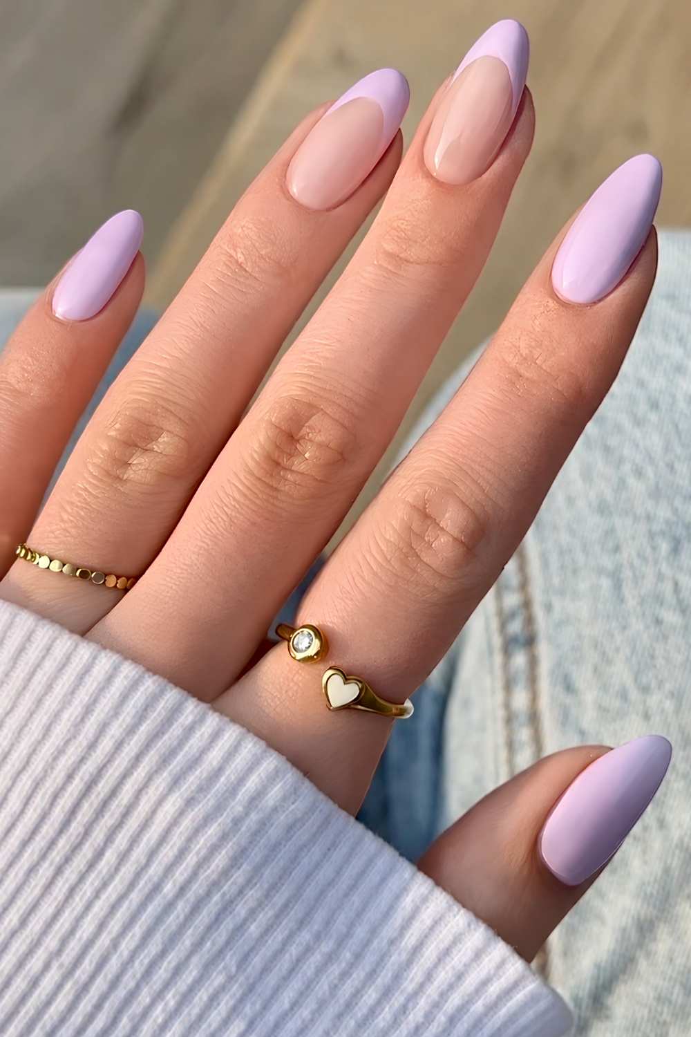 Lilac mani with accent French tips