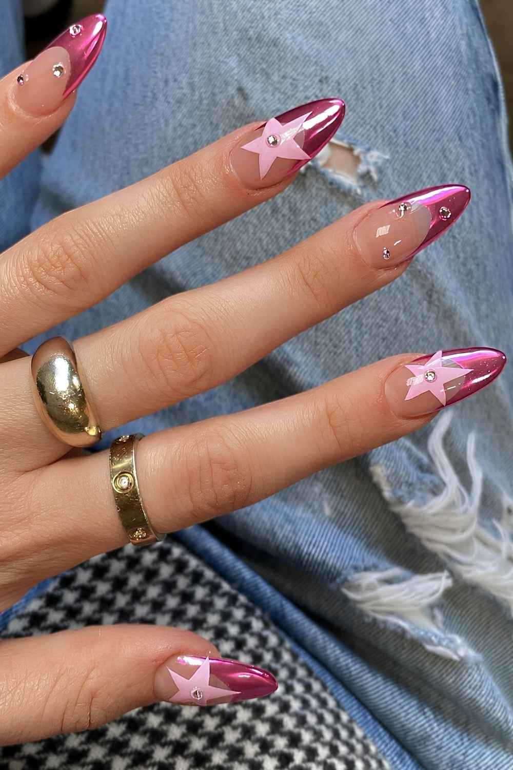 Metallic pink French mani with stars