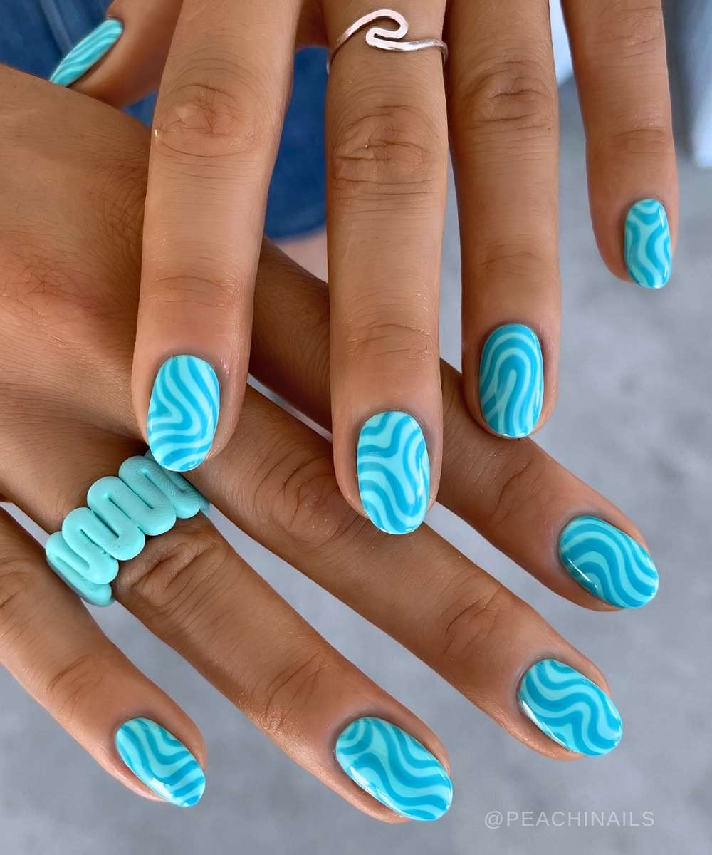 Blue swirly summer nails