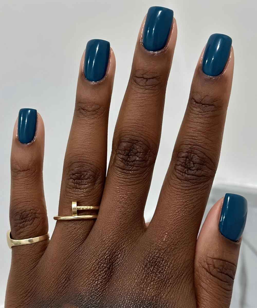 Short deep teal manicure