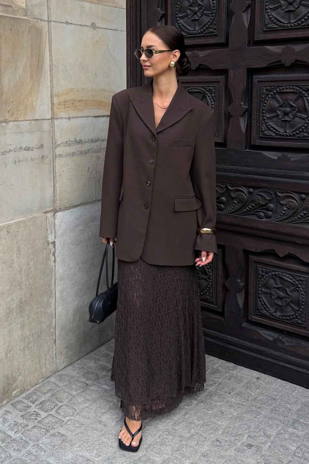 brown lace skirt with oversized blazer