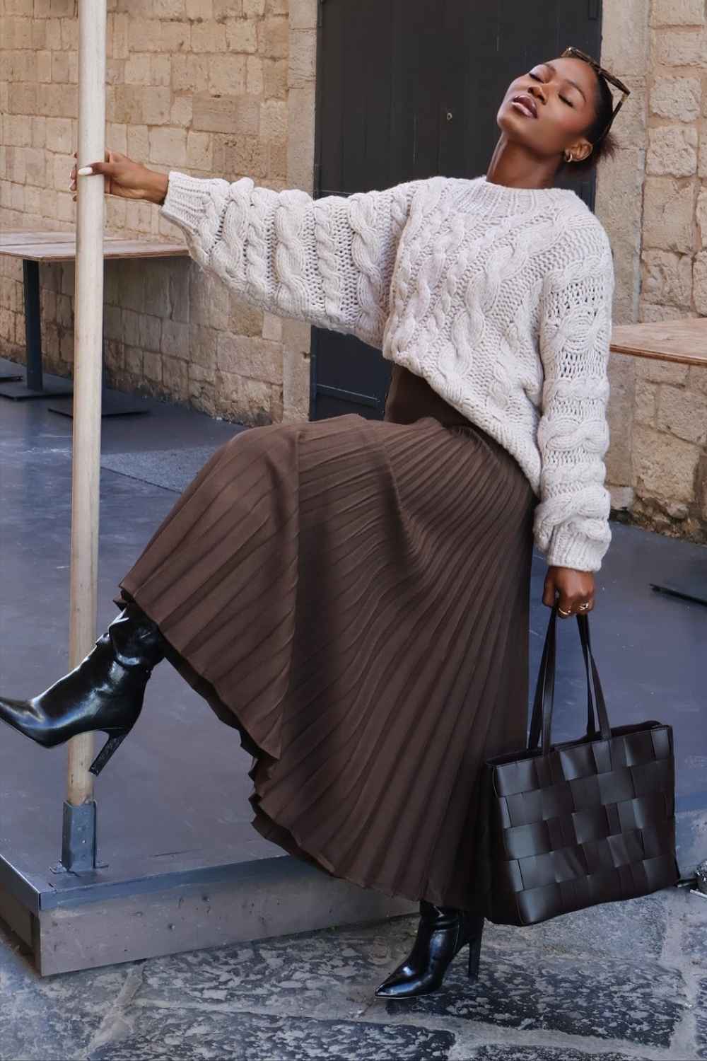 brown pleated skirt with cable knit